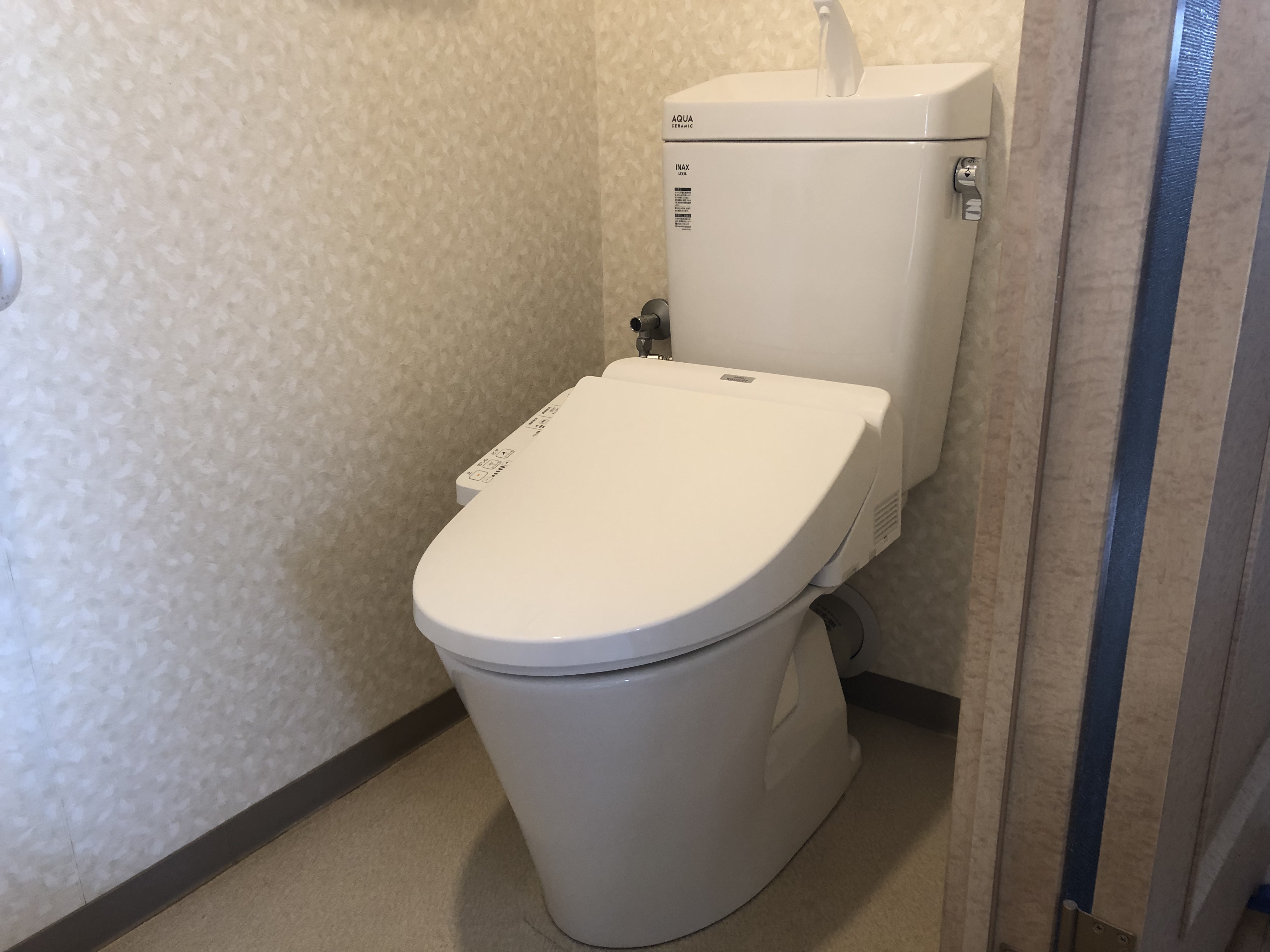 大阪市中央区　マンションの洋式トイレ取替工事　壁排水タイプ