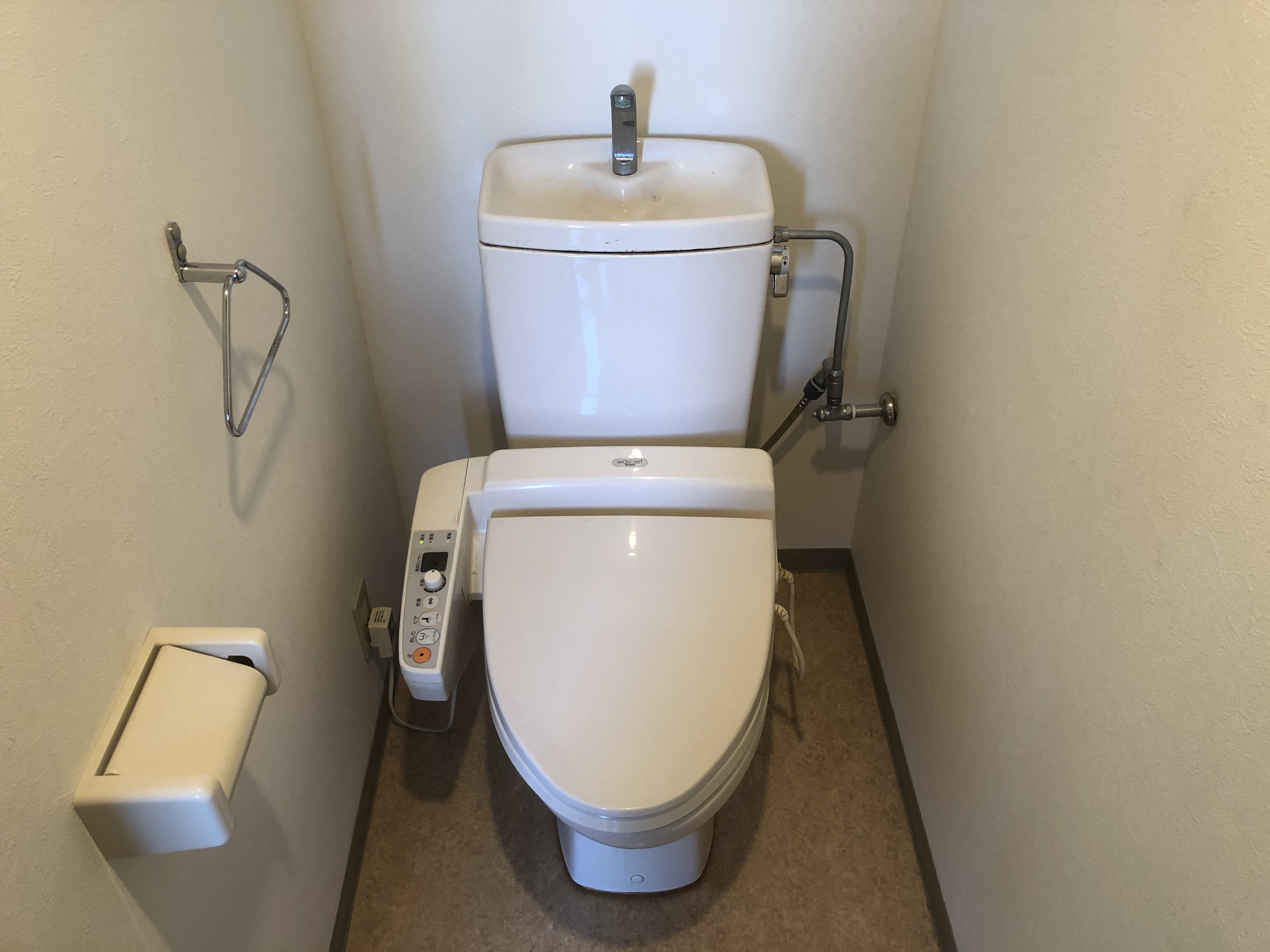 大阪市阿倍野区　戸建て住宅のトイレ取替リフォーム工事　トイレのみのリフォーム