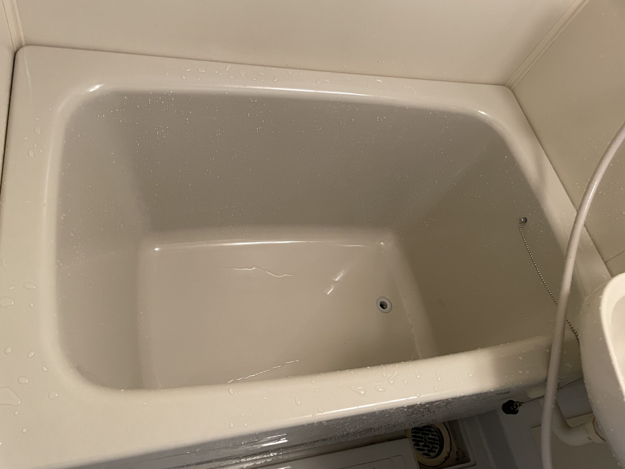 大阪市阿倍野区　マンションの浴槽取替リフォーム工事