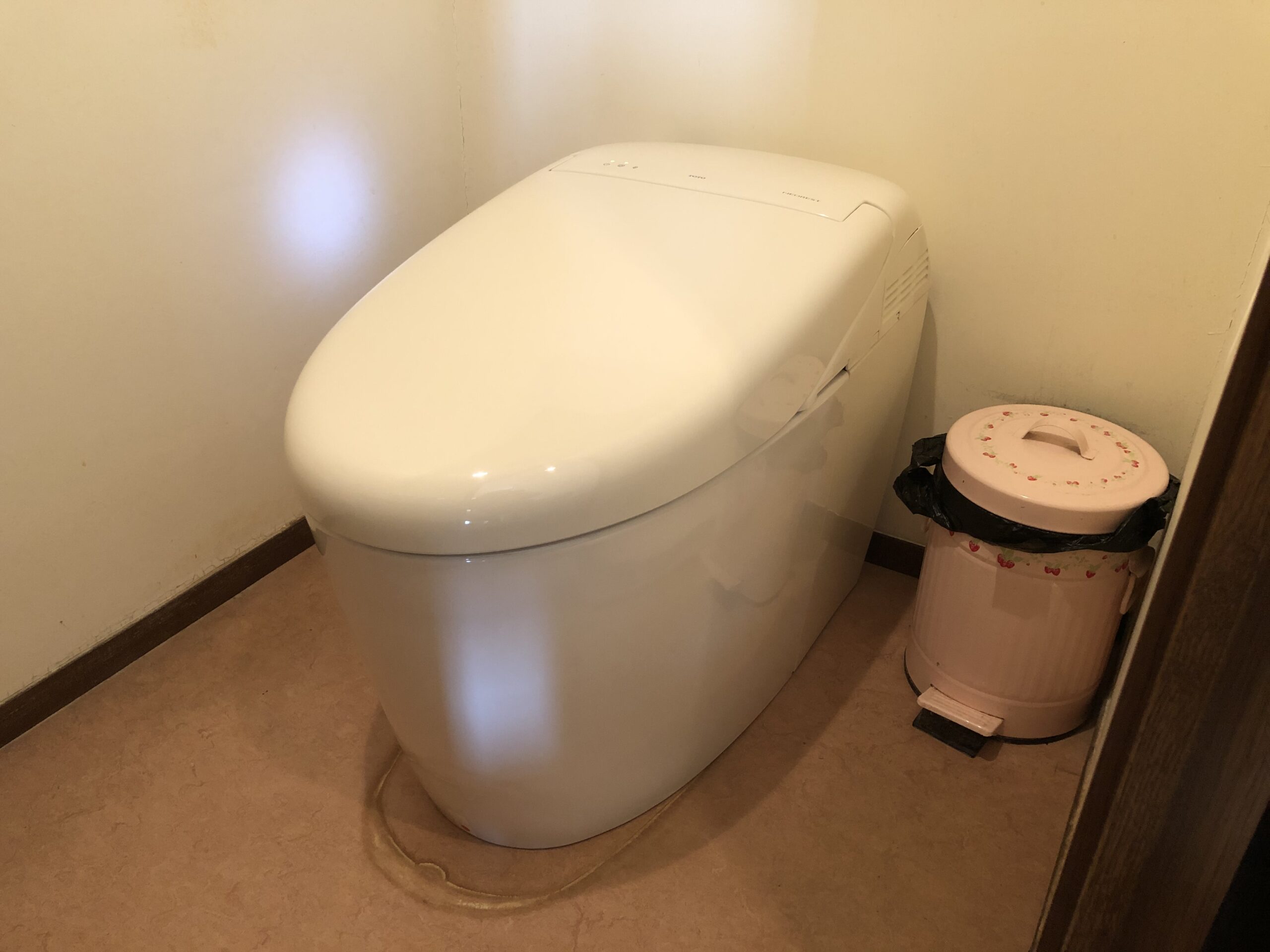 大阪市天王寺区　分譲マンションの洋式トイレ取替リフォーム工事　ＴＯＴＯネオレストRH1リモデルタイプ